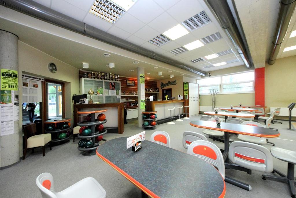 Hotel S-Centrum Benesov  Buitenkant foto