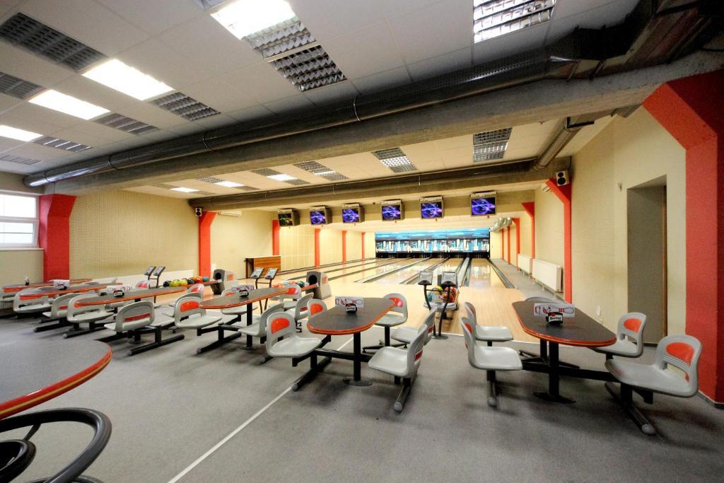 Hotel S-Centrum Benesov  Buitenkant foto